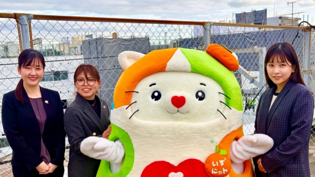 お買い物、その先へ。 ~イズミヤSC公式キャラクター「いずにゃん」が行く~